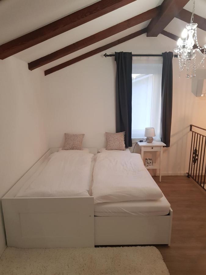 Boutique Villa Zontova Jama Віпава Екстер'єр фото